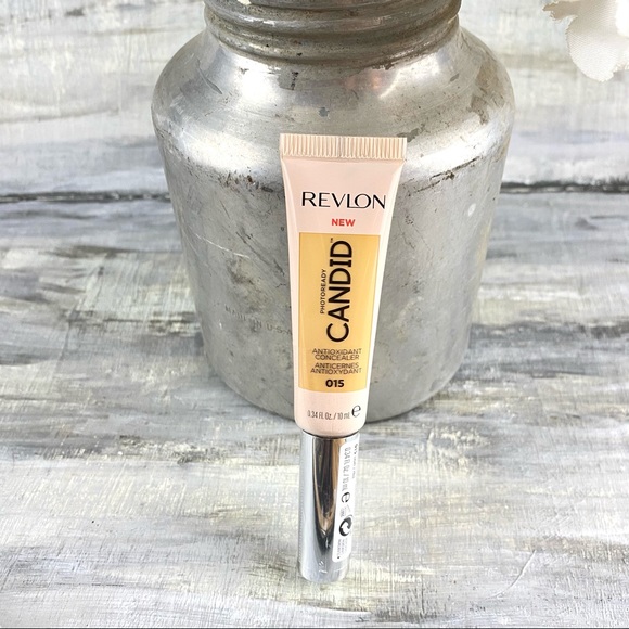 NEW Revlon Concealer PhotoReady Candid Antioxidant Corrector Light - Picture 2 of 7